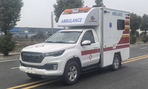 福田四驅(qū)皮卡救護車