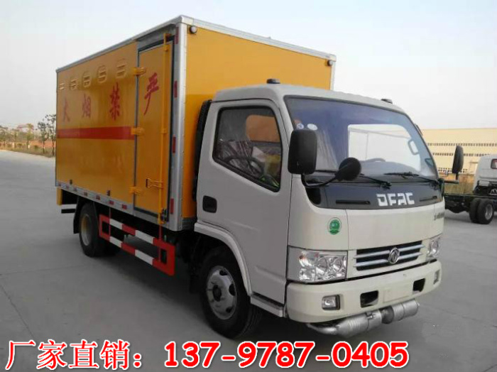 東風(fēng)易燃液體廂式運(yùn)輸車(chē)1.jpg