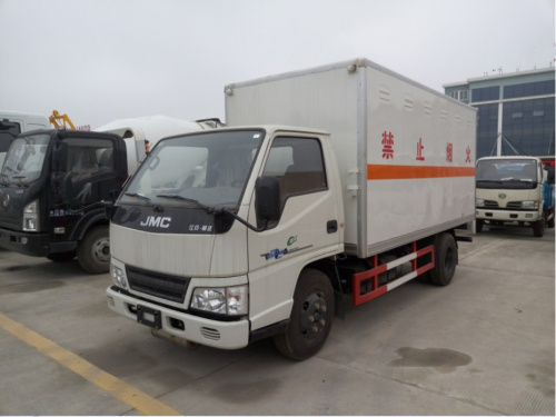 江鈴易燃液體廂式運(yùn)輸車(chē).jpg