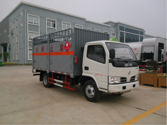 東風(fēng)銳鈴氣瓶運輸車.jpg
