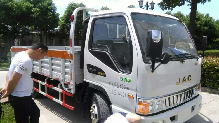 江淮氣瓶運輸車(1).jpg