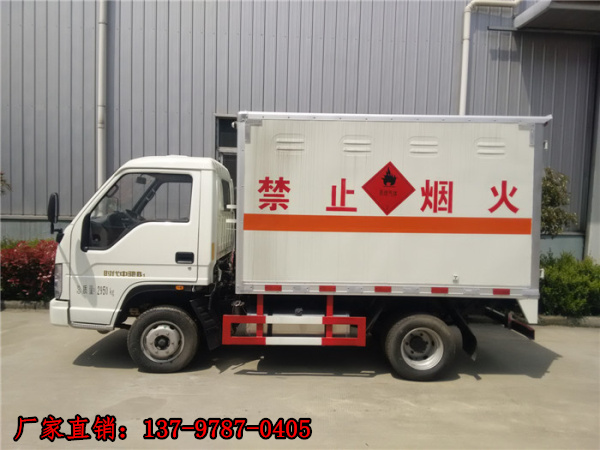福田時代易燃氣體廂式運輸車1.jpg