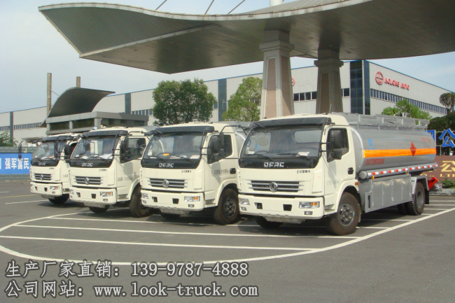 東風(fēng)多利卡油罐車2 (2).jpg