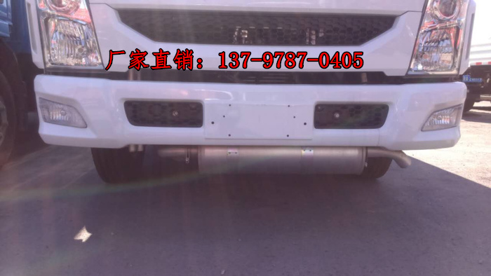 躍進(jìn)平板氣瓶運(yùn)輸車.jpg