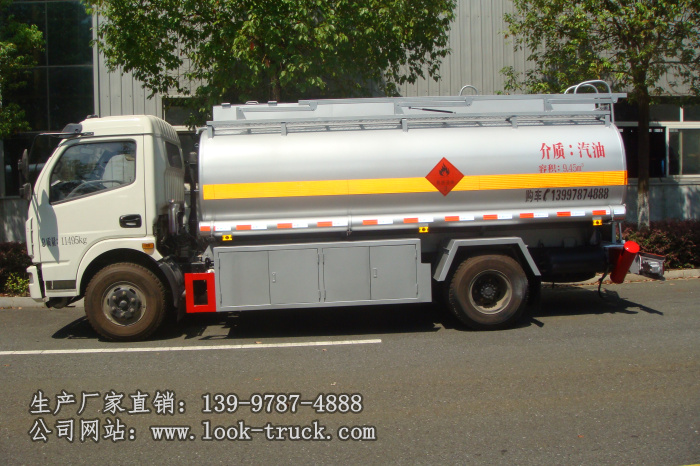 10方多利卡油罐車2.jpg