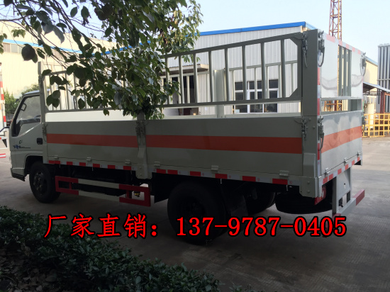 江鈴倉欄式氣瓶運輸車2.jpg