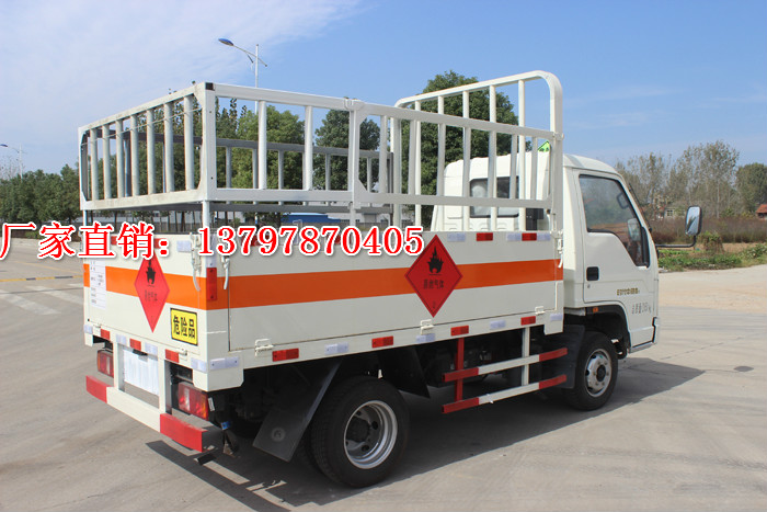 福田中馳氣瓶運(yùn)輸車.jpg