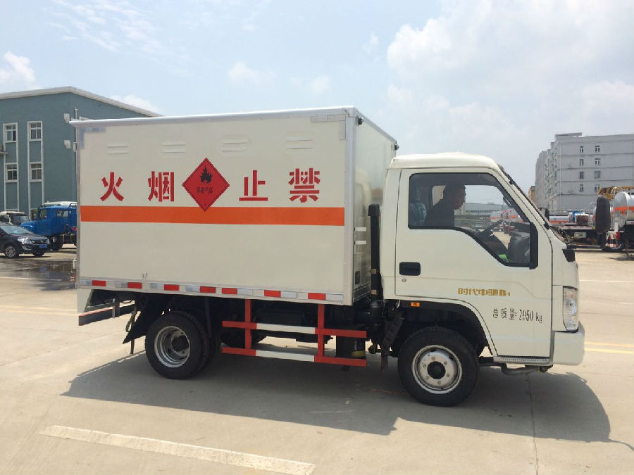 福田中馳罐裝液化氣配送車1.jpg