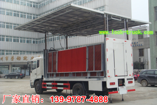 東風(fēng)天錦舞臺車2.jpg