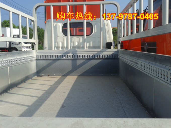 躍進氣瓶運輸車2.jpg