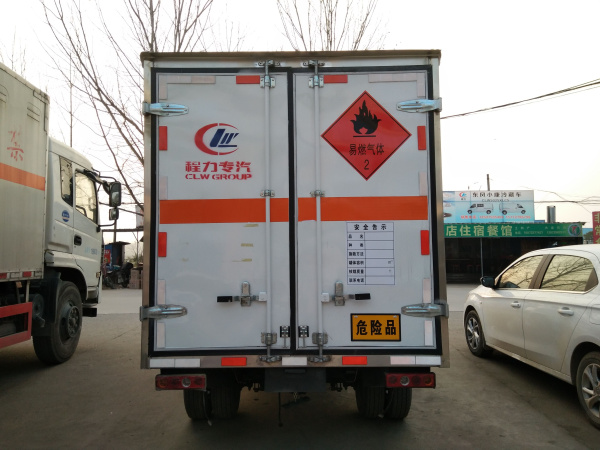 東風俊風氣瓶廂式危險品車1.jpg