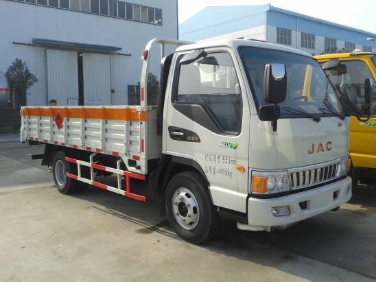 江淮3噸氣瓶運輸車.jpg