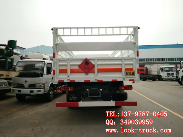 東風(fēng)天錦氣瓶運輸車2.jpg
