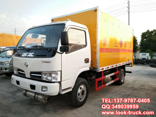 東風(fēng)多利卡易燃?xì)怏w廂式運(yùn)輸車1.jpg