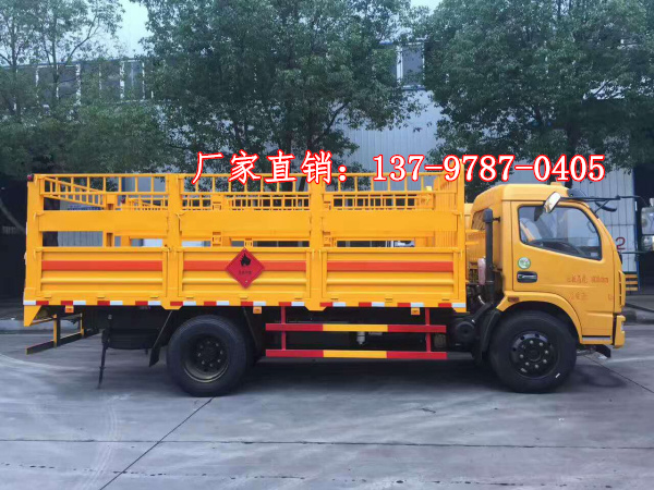 東風多利卡氣瓶運輸車1.jpg