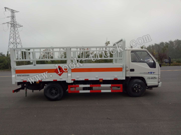 江鈴乙炔氣瓶運(yùn)輸車4.jpg
