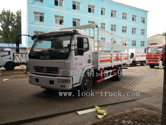 東風(fēng)多利卡7噸氣瓶運輸車1.jpg