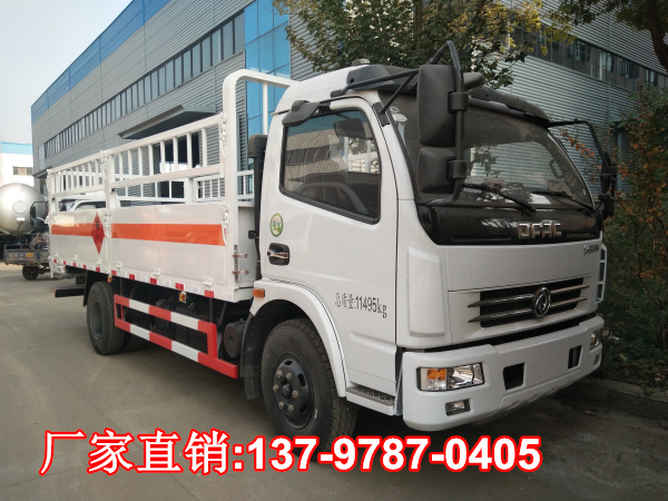東風(fēng)多利卡氣瓶運(yùn)輸車(chē)3 (2).jpg