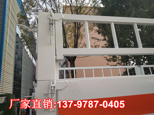 東風(fēng)多利卡氣瓶運(yùn)輸車(chē)1 (2).jpg
