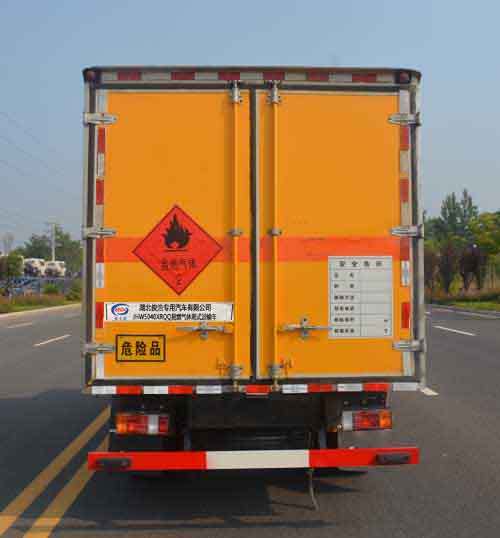 慶鈴五十鈴易燃氣體廂體運輸車 1.jpg
