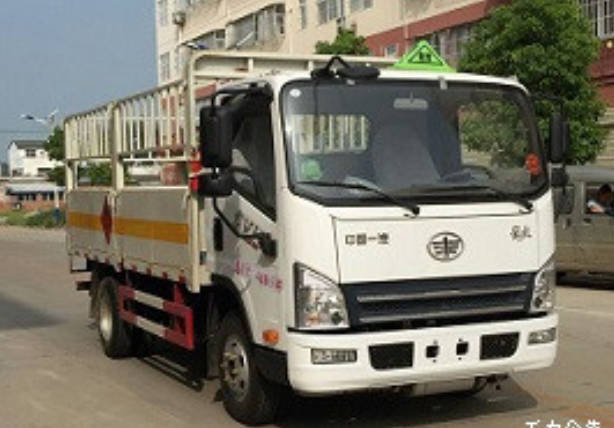 解放氣瓶運(yùn)輸車(chē)1 (2).png