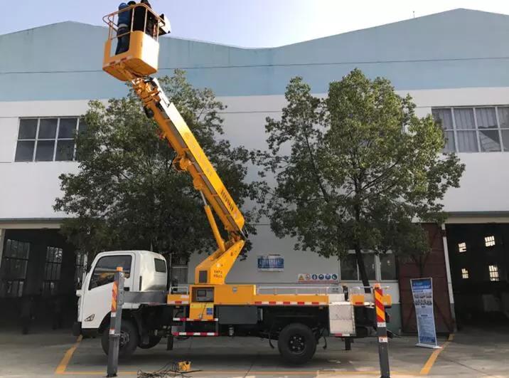 江鈴凱銳伸縮臂式高空作業(yè)車圖片特點介紹1.jpg