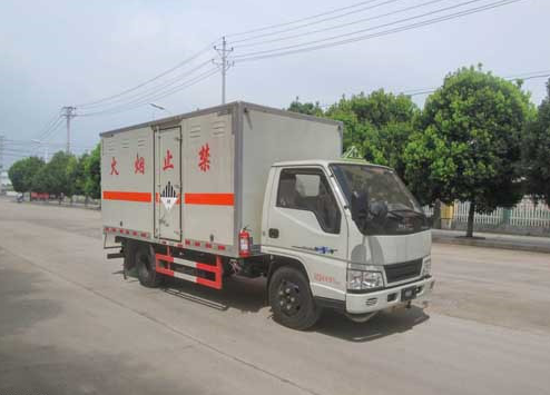 陜西咸陽江鈴4米危險廢物運輸車.png